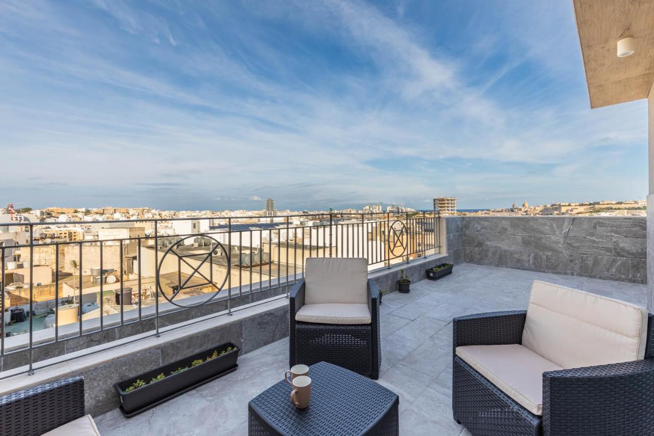 Terrace View - Stylish Two Bedroom Penthouse * 姆西达